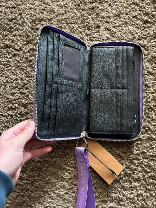 Steve Madden Wristlet / Wallet - Image 2
