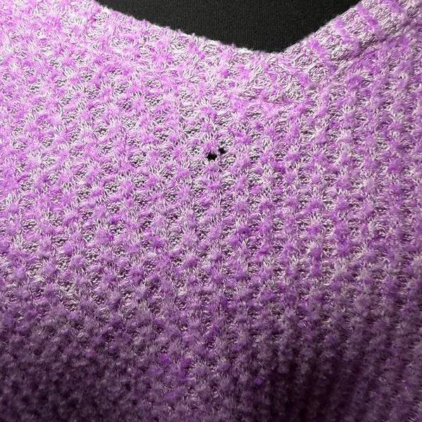 American Eagle women's purple soft & sexy plush waffle knit Vneck sweater medium - Image 2