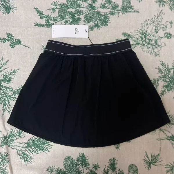 Alo Black Quick Dry Tennis Skirt size M - Image 4