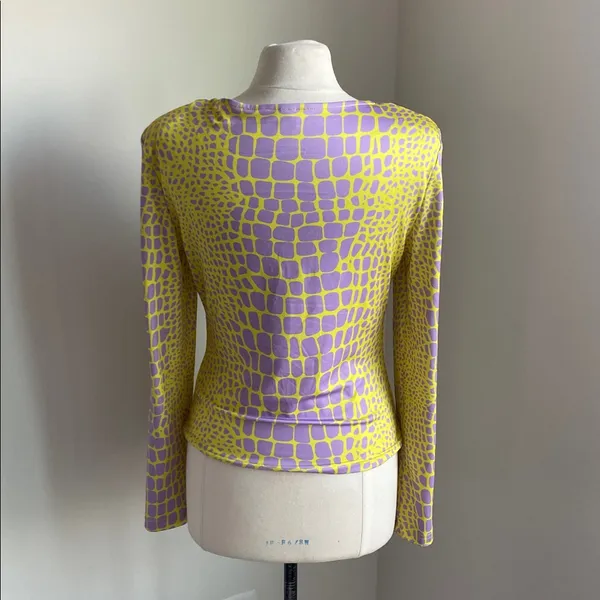 SHEIN Animal Print Top Womens Sz Large Yellow Purple Stretch Sweetheart Neck - Image 5