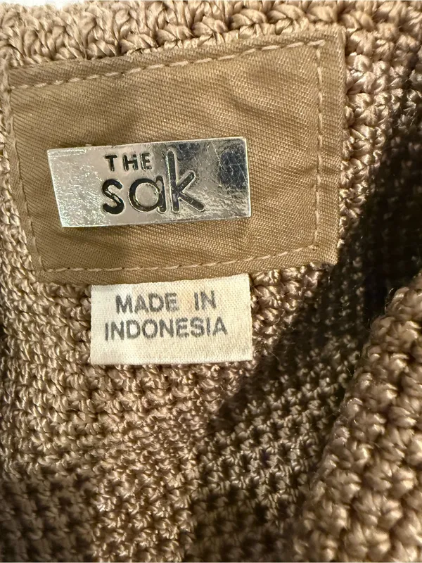 The Sak Vintage Brown Crochet Slouchy Hobo Bag - Image 4