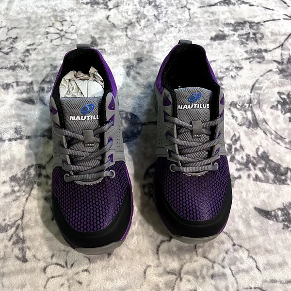 Nautilus Women's N1061 Safety Comp Toe Sneakers Sz 5M - Image 3