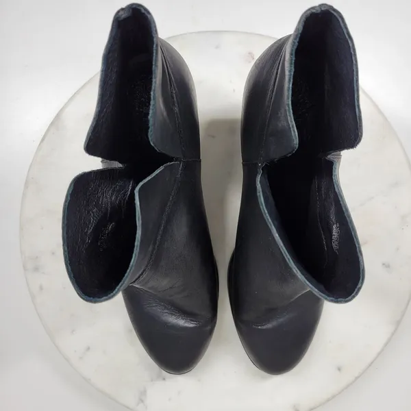 Vince‎ Camuto Helyn Ankle Boots Womens 8.5 Black Soft Leather Pull On Block Heel - Image 8