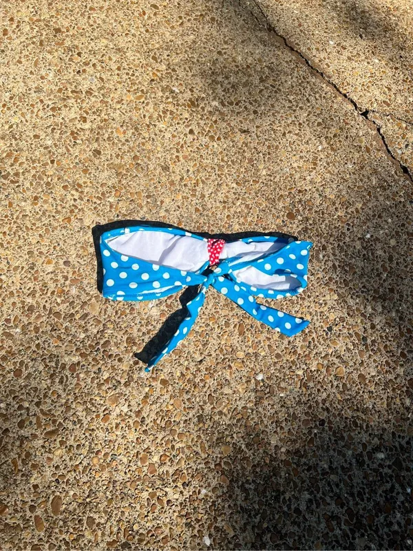 Pinup Bikini Top Vintage Y2K Retro XS/S Blue Strapless w/ Red Bow - Image 2