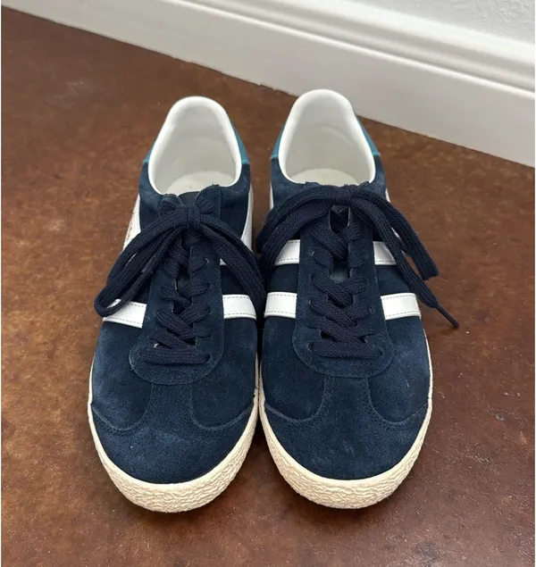 Gola Anthropologie Sneakers - Image 3