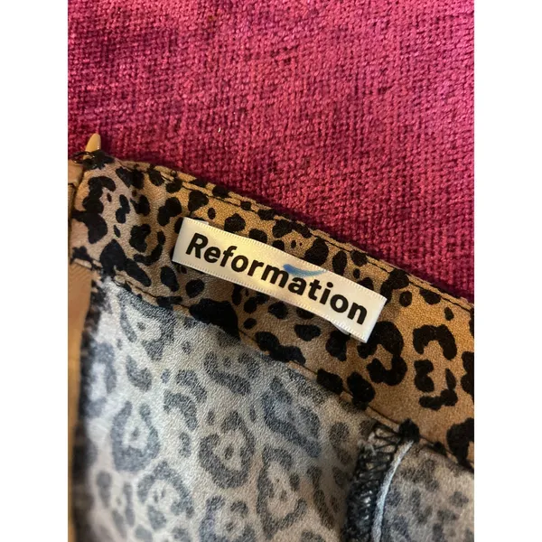 REFORMATION Leopard Print Mini Skirt SUSTAINABLE Flowy Size 2 Animal Tan Black - Image 3