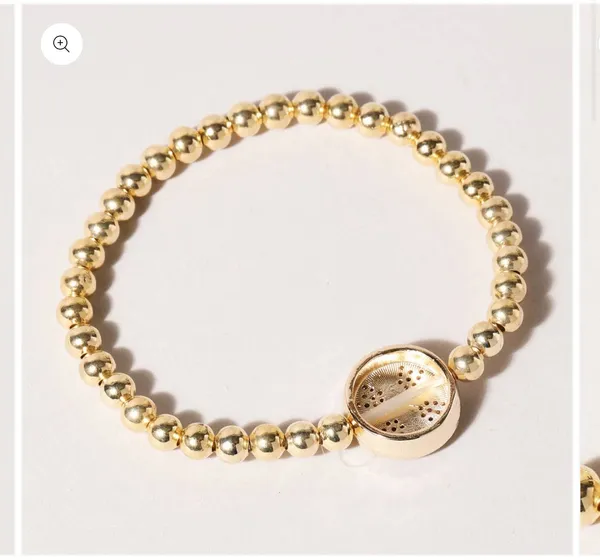 Clover Gold Beaded Bracelet - Image 2