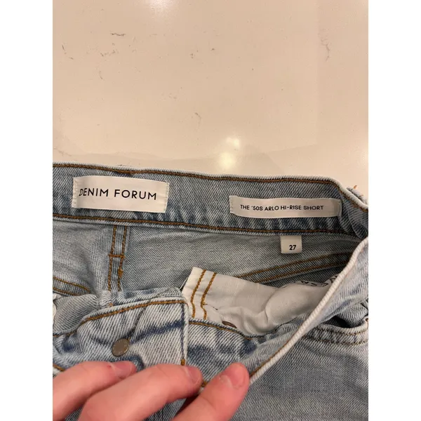Aritzia Denim Forum The '50s Arlo Hi-Rise Denim Shorts Size‎ 27 - Image 5