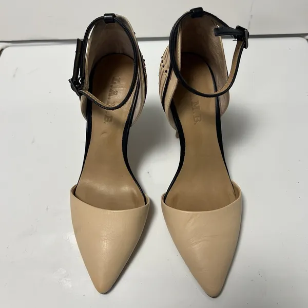 L.A.M.B. Gwen Stefani Leather Studded Stiletto Heels Pointed Nude Black Size 5.5 - Image 3