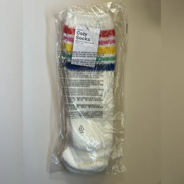 Old Navy Women’s Cozy Socks White Rainbow Stripe Plush Socks One Size NWT - Image 6