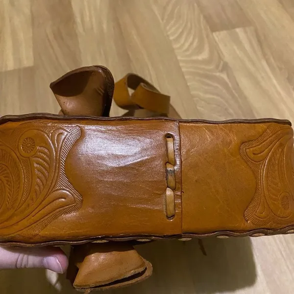 Saddle Purse - Image 4
