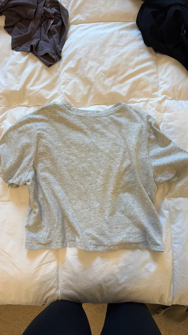 Abercrombie & Fitch 100% Cotton Cropped Tee - Image 4