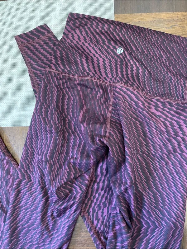 Lululemon Align High Rise Leggings Size 4 Purple Black Geometric Print - Image 2