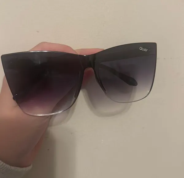 Quay Come Thur sunglasses - Image 2
