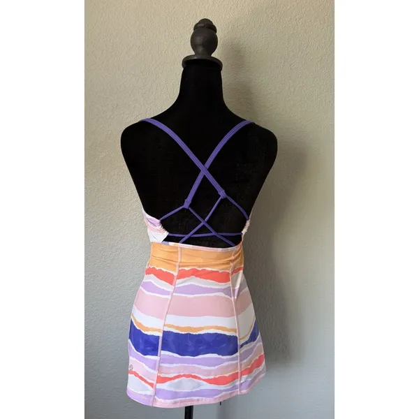 Lululemon Womens Size 4 Multicolor Strappy Back Built In Bra Tank Top No Pads - Image 2