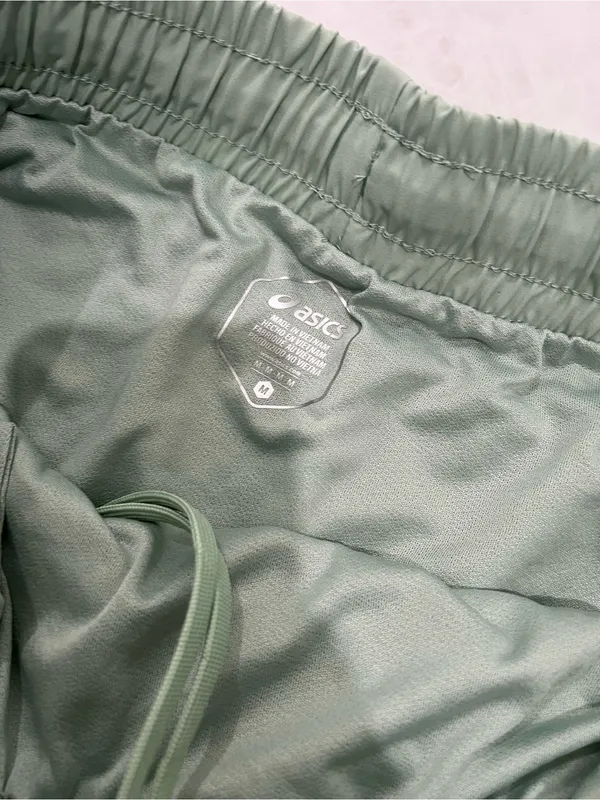 NWT ASICS Sage Green Athletic Shorts Size Medium - Image 4