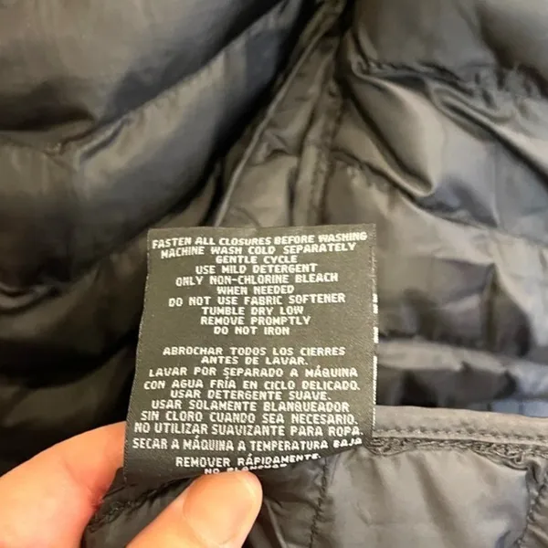 32 Degrees Women's Classic Black Puffer Jacket Hooded Size L - Image 7