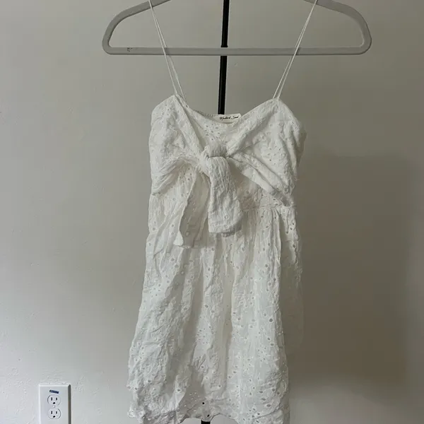 Elegant White Eyelet Dress - Image 2