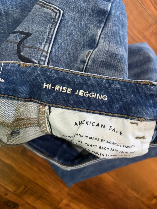 American Eagle Hi-Rise Jeggings - Image 4