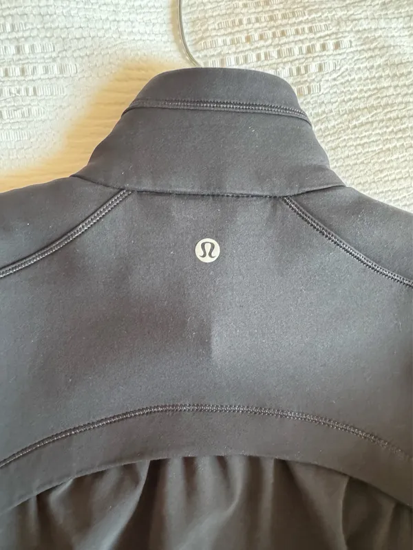 Lululemon Jacket Full-Zip - Image 5