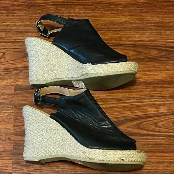 Rue21 ETC! Black Faux Leather Peep Toe Platform Wedge Sandals Size 6/7 - Image 3