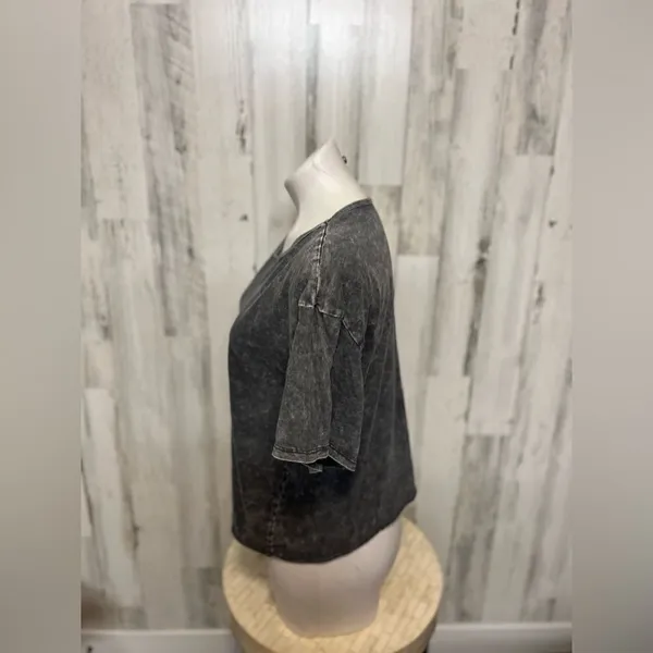 Gray top Gray Size L - Image 3