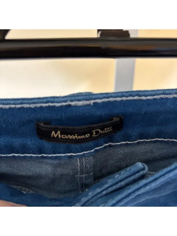 Massimo Dutti EUC Women's Skinny Fit Dark Wash Jeans Size 4 - Image 2