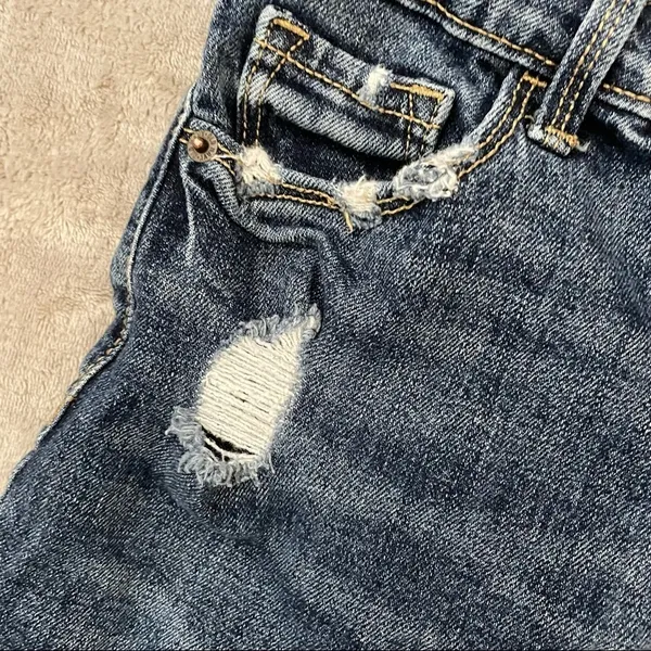 Old Navy Hi-Rise Super‎ Slim Pockets Women’s Size 0 Jean Shorts Casual Denim - Image 3