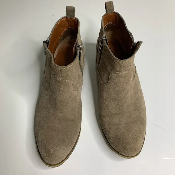 Lucky Brand tan betwixt suede‎ booties size 8 - Image 3