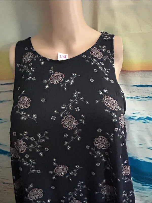 Abercrombie & Fitch Black Floral A-Line Dress SM - Image 8