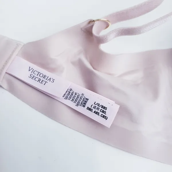Victorias's Secret Body By Victoria Lightly Lined New With Tag Bra - Image 8