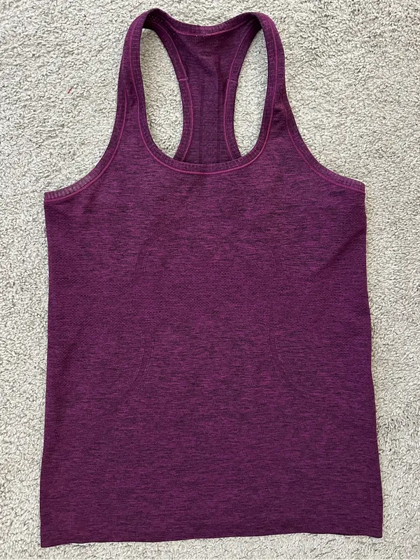 LULULEMON Swiftly Tech Racerback in Black Chilled Grape Sz. 8 - Image 4