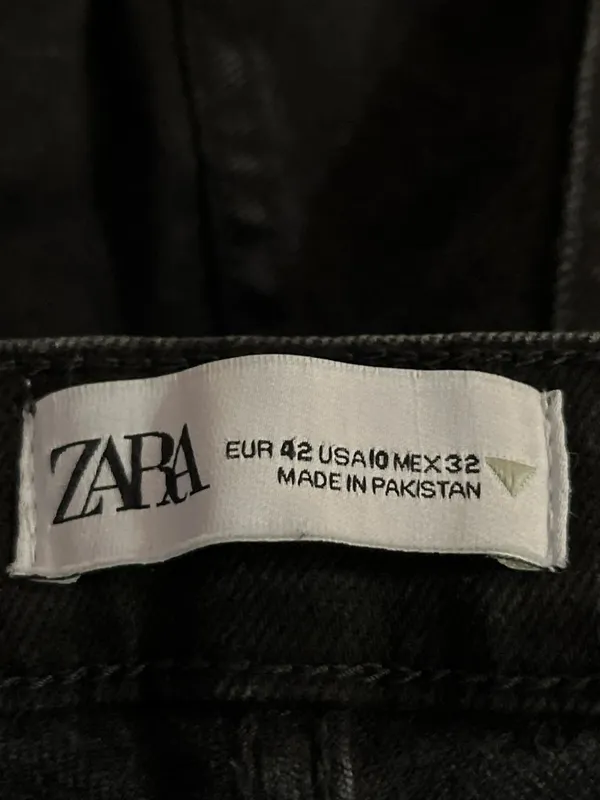 Zara Womens 10 Black Cropped Straight Leg Jeans Raw Hem High Rise Used - Image 6