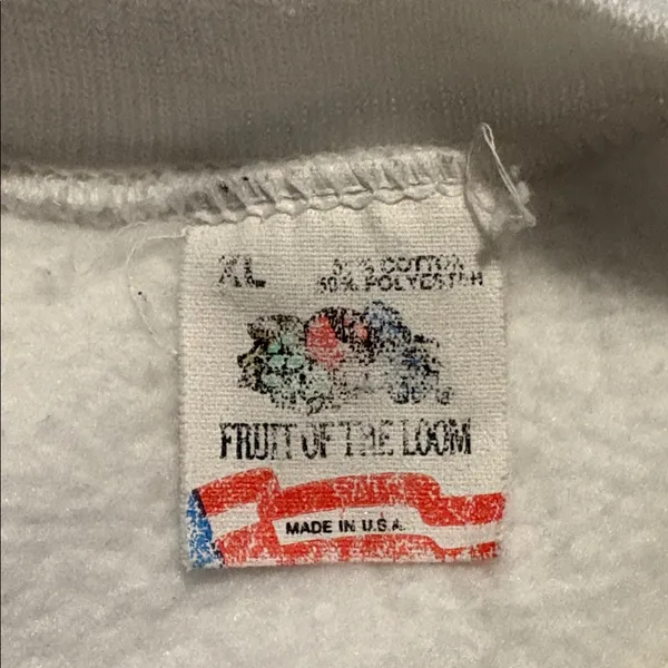 Fruit of the Loom Boston VINTAGE XL White Crewneck Sweatshirt - Image 3