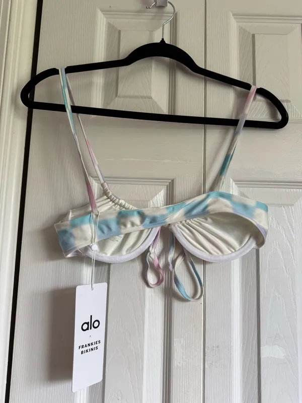 Frankie's Bikinis x Alo Pastel Checker Bikini top Medium - Image 7