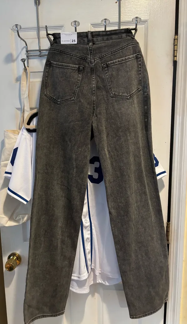 PacSun 90s Boyfriend Jeans Ripped - Image 3