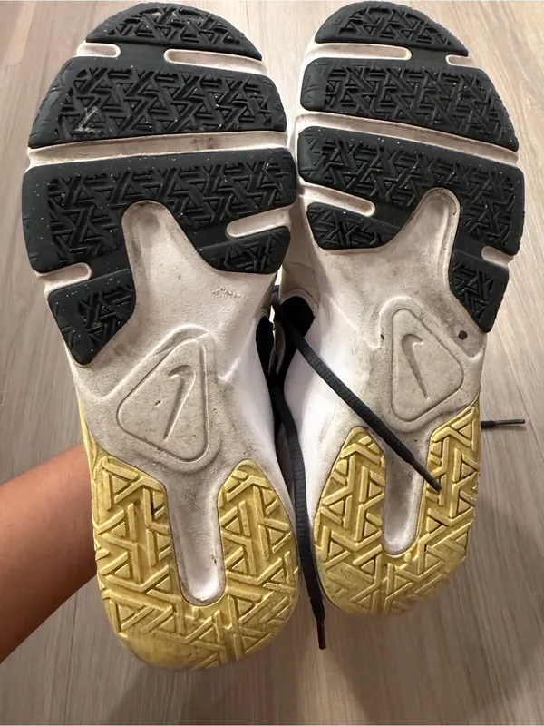 Nike (Size 10) - Image 5