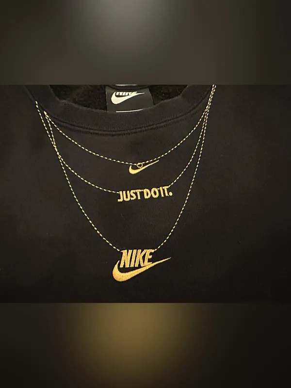 Nike Sweatshirt Womens Small Black Embroidered Gold Chain Necklace Crew Neck - Image 2