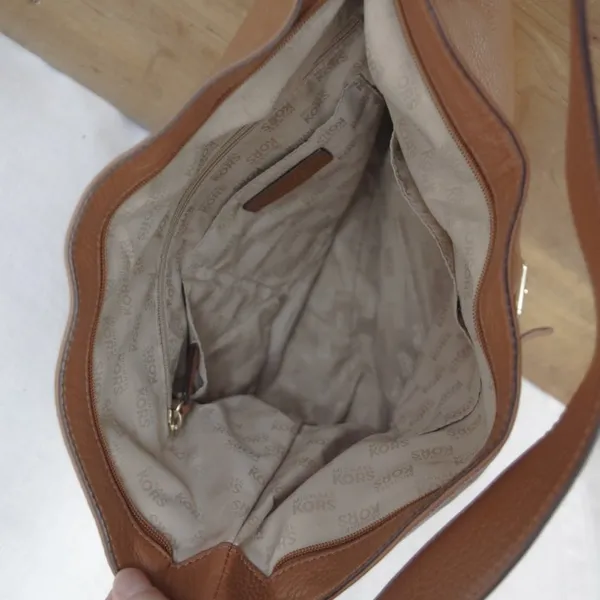 Brown Leather Michael, Michael Kors Shoulder Bag - Image 4