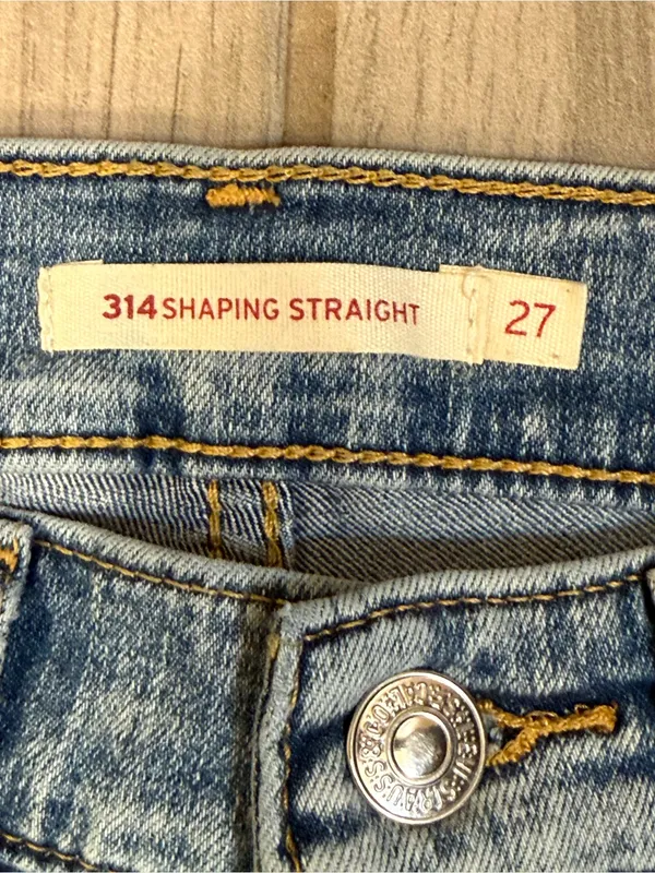Levi’s 314 Straight-Leg Light Blue Jeans for Women — - Image 5