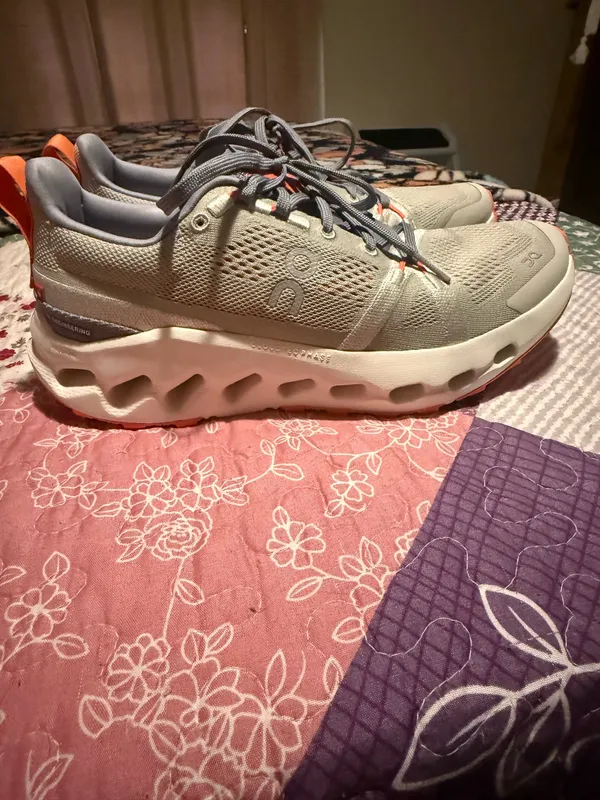 Cloudsurfer Trail On Cloud Women’s 8.5 - Image 2