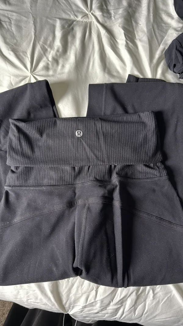 Lululemon joggers  - Image 3