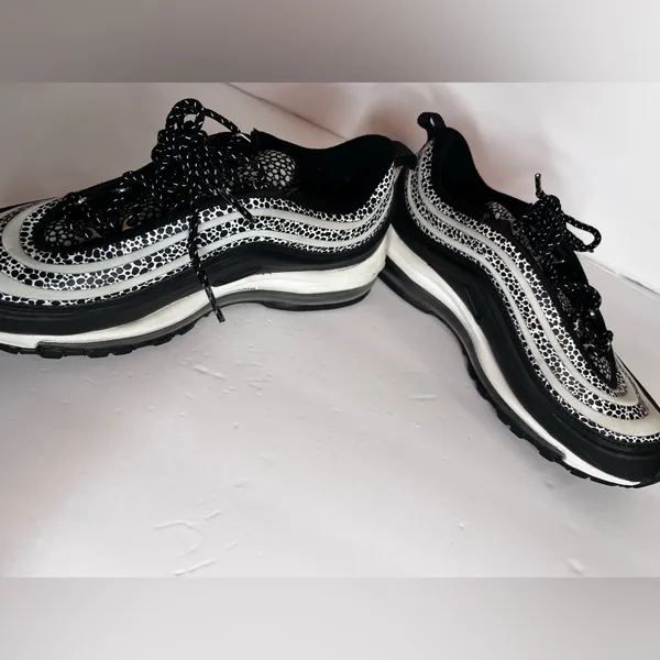 Women Nike air max 97 SE running shoes - Image 11
