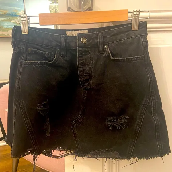 Free People Black Distressed Denim Skirt - Image 4