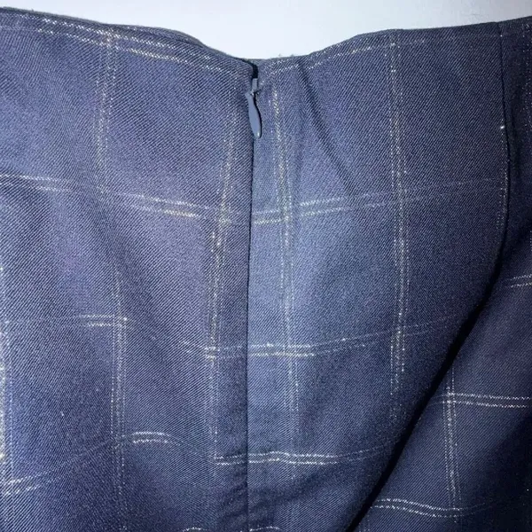 Banana Republic Knee Length Size 6 Navy Metallic Windowpane Plaid Pencil Skirt # - Image 5