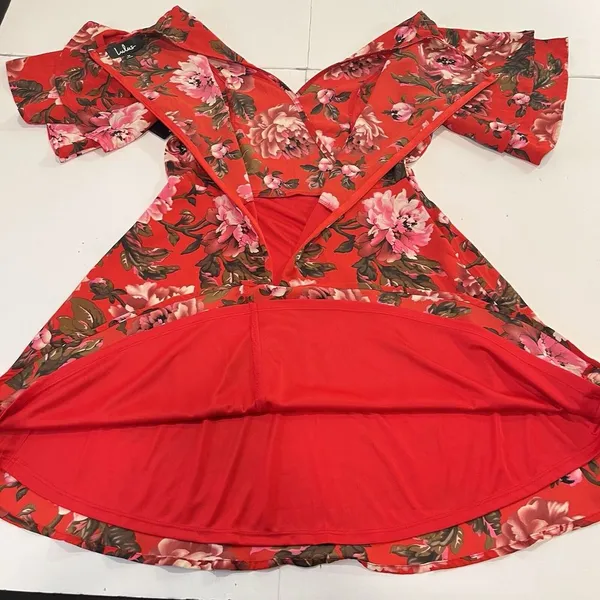 NWT Lulus Laclair Red Floral Surplice V‎ Neck Flutter Sleeve Skater Dress MEDIUM - Image 7
