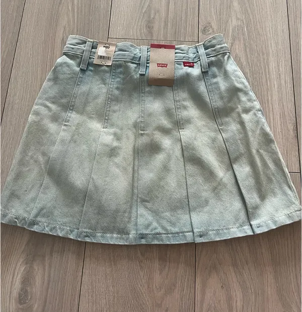 Levi’s Denim Jean On Blast Light Wash Pleated Mini Skirt - Image 7