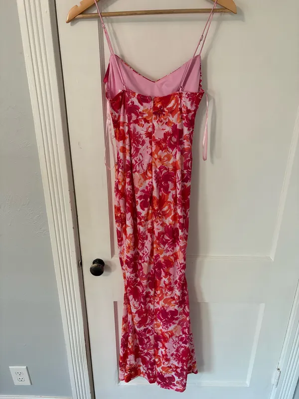 Hello Molly Floral Midi Dress - Image 2