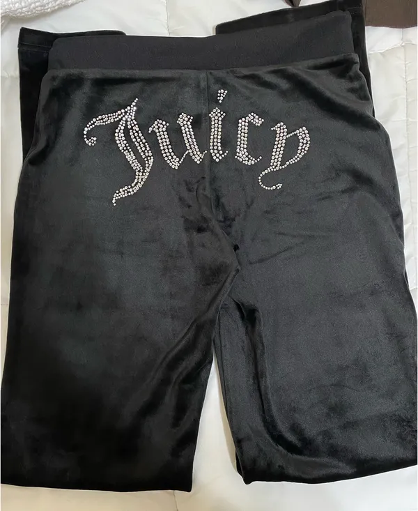 Juicy Couture Velour Black Tracksuit Set - Image 9