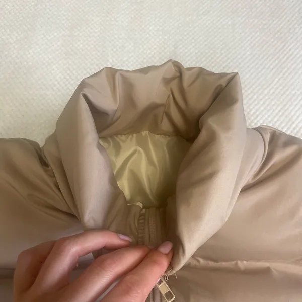 SOFT TAN PUFFER JACKET SMALL - Image 14